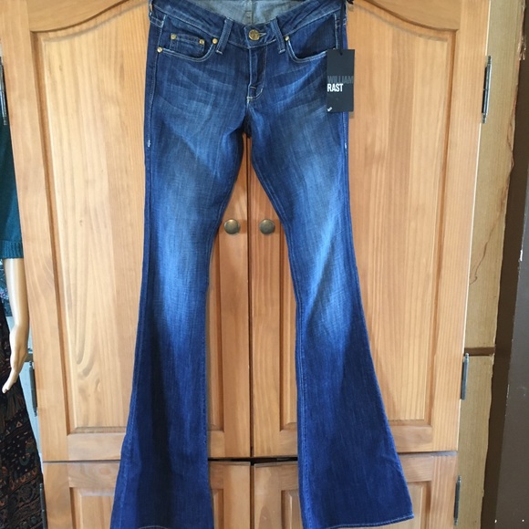 William Rast Denim - NWT WILLIAM RAST Flare 25 5-pocket blue jeans